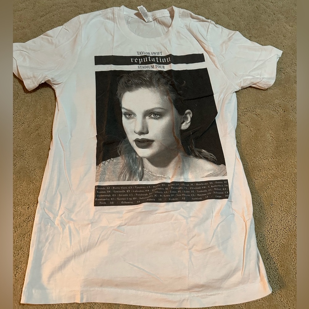 Taylor Swift Reputation Tour T-shirt